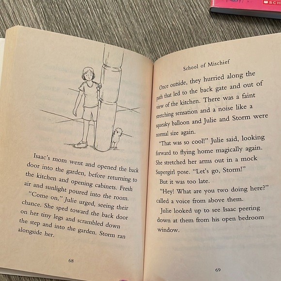 4 Puppy books - Picture 10 of 14